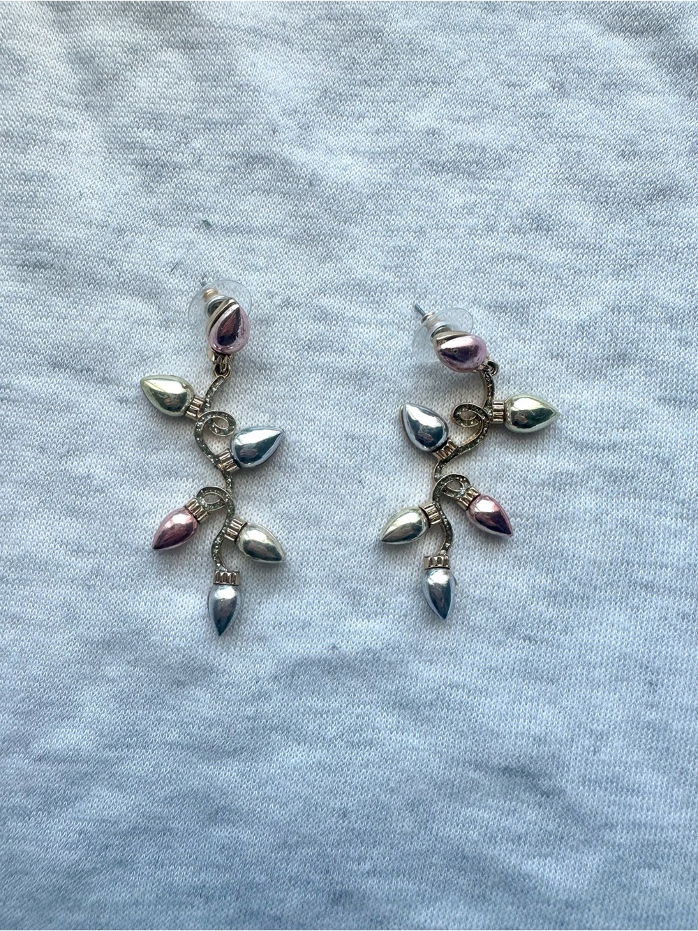 gold holiday light earrings with pink and silver